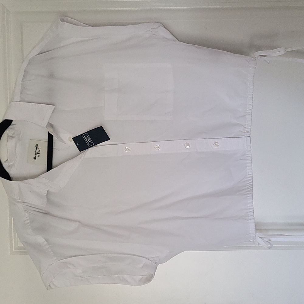 Women Abercrombie cropped white button down